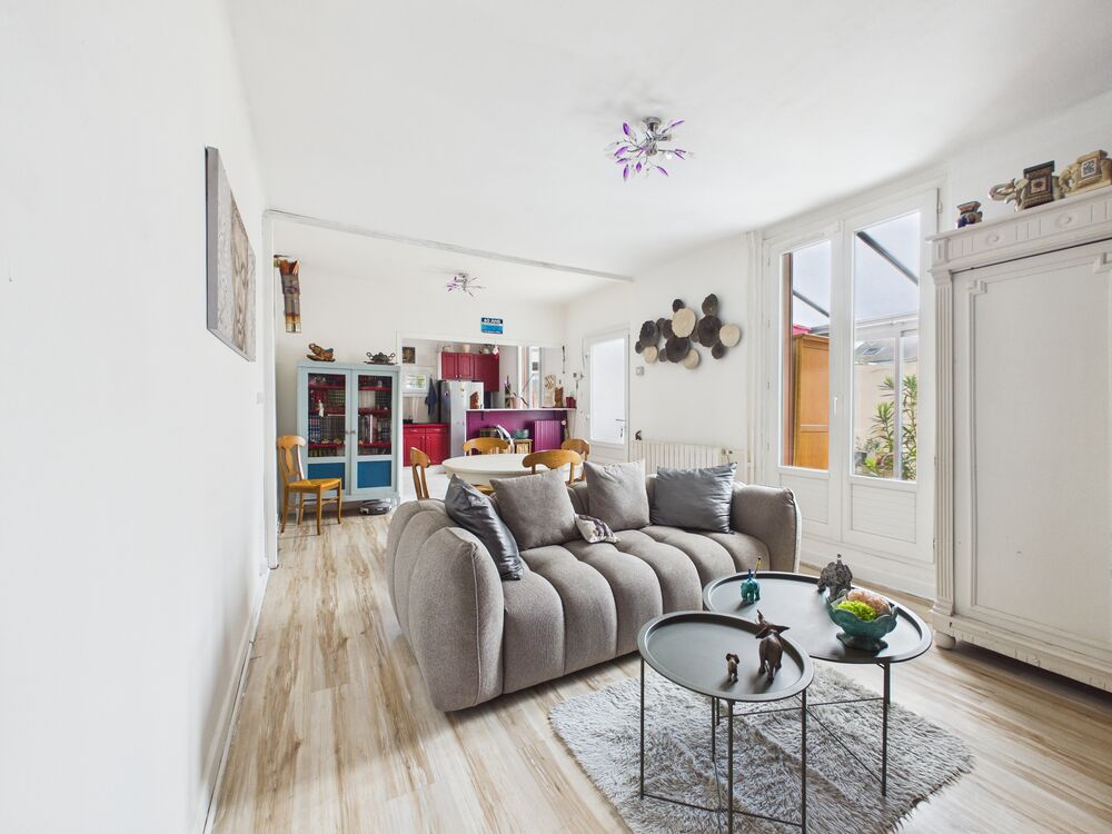Vente Maison VILLEURBANNE (69100)
3 pièces / 2 chambres / 73 m² Villeurbanne