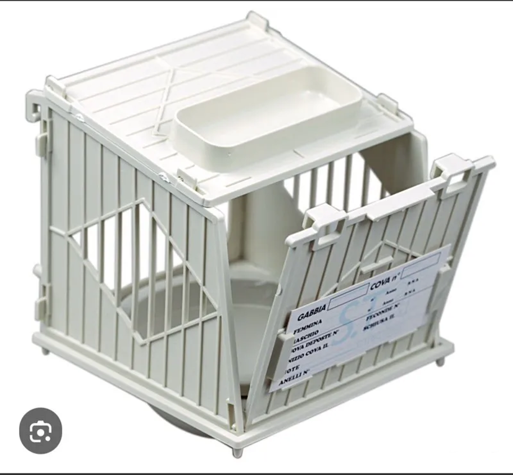  Nid extérieur en pvc démontable -M4
