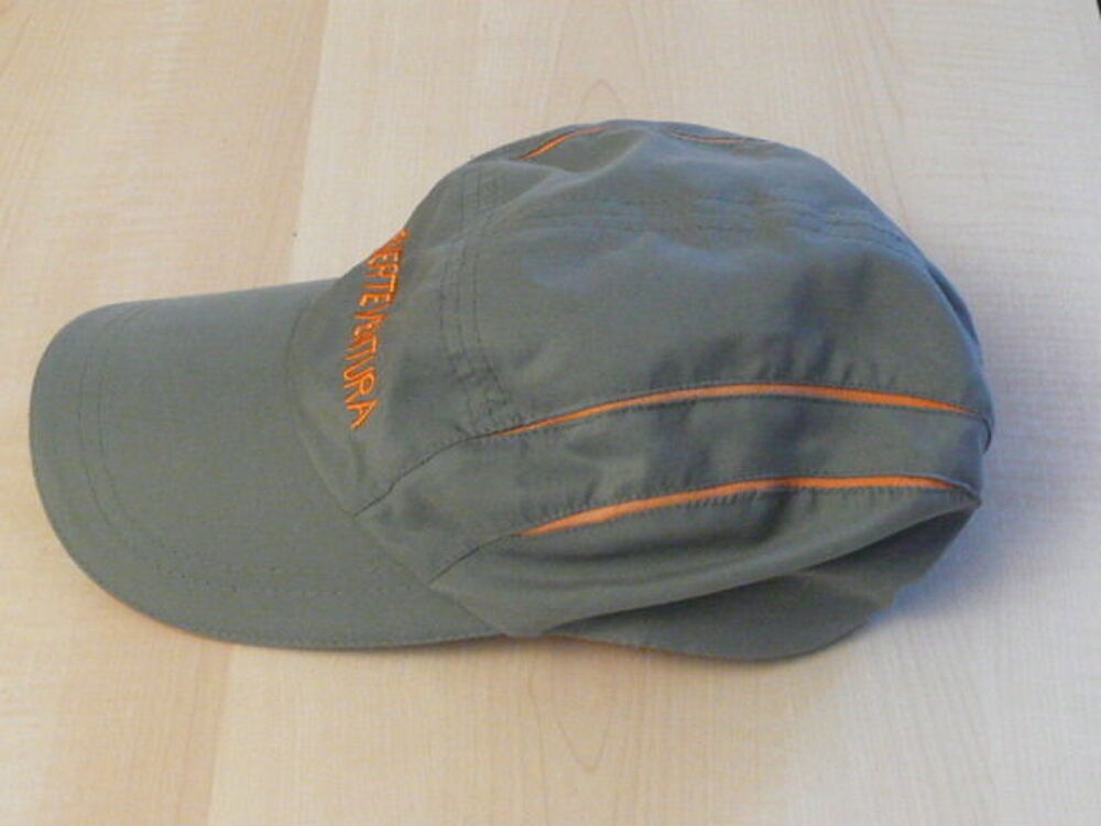 CASQUETTE KAKI FUERTEVENTURA. Vêtements enfants