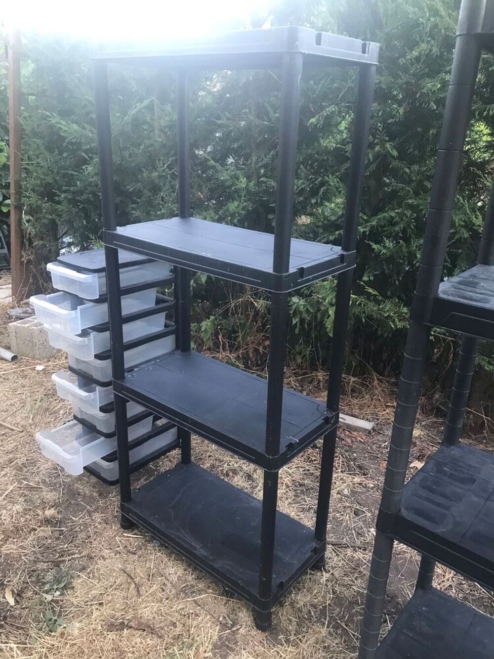 Etag&egrave;re plastique noire Meubles