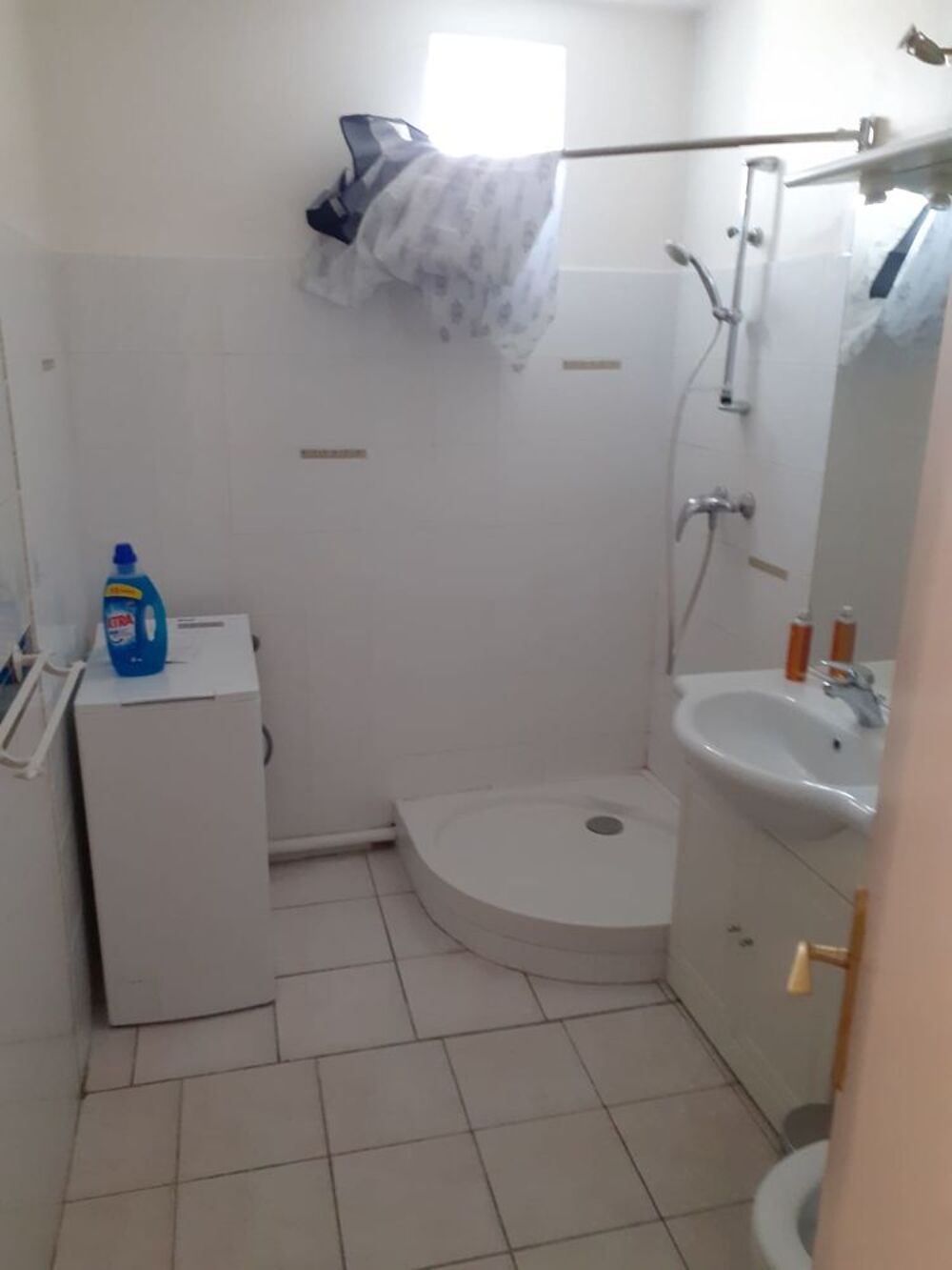 Location Appartement Apppartement dans un immeuble résidentiel sécurisé Bollène