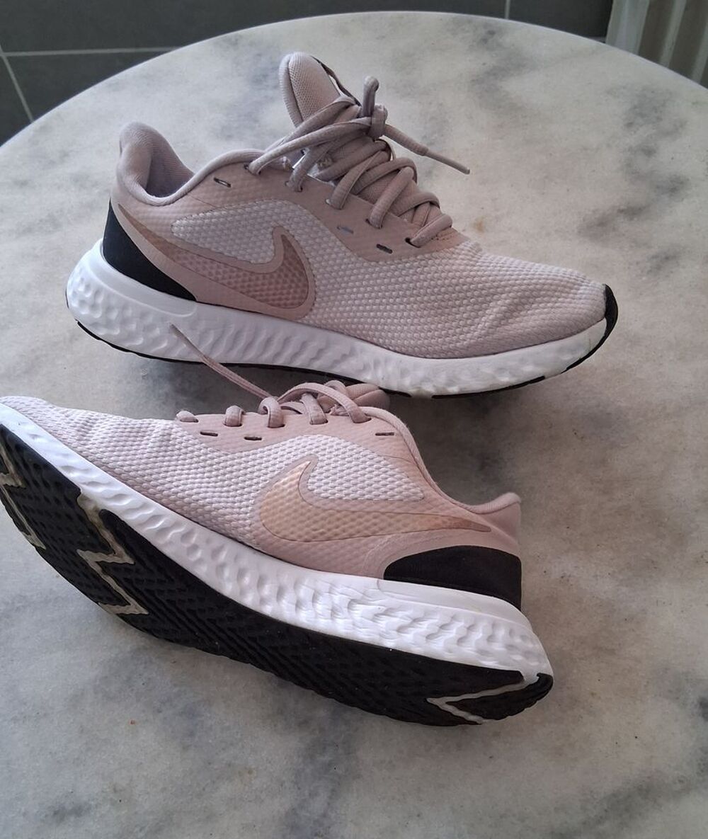 Basquet NIKE pour femme Chaussures