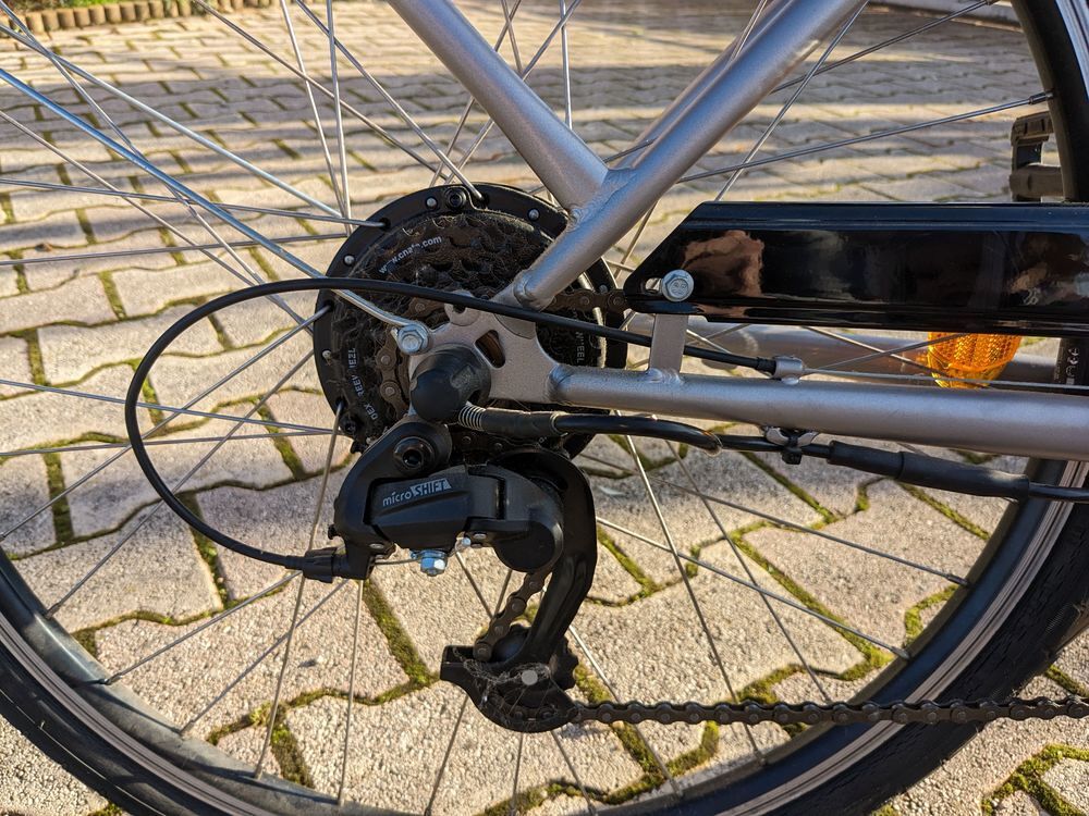 V&eacute;lo avec assistante &eacute;lectrique E Walk 13AH Vélos