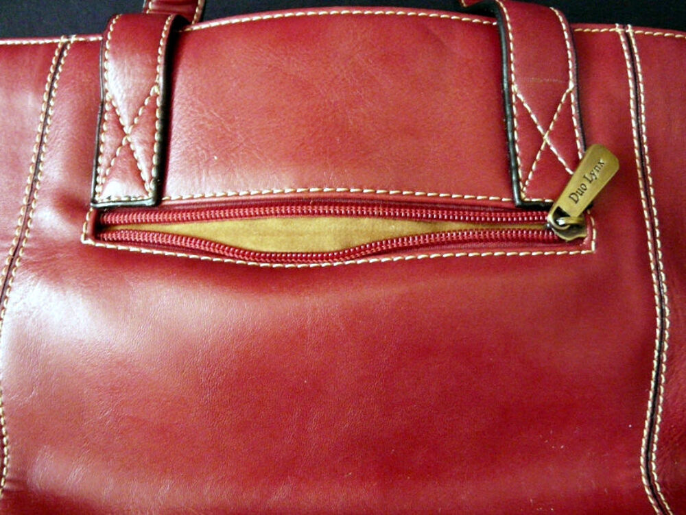 Sac &agrave; Main en Cuir Rouge du tout d&eacute;but des ann&eacute;es 2000, Neuf Maroquinerie