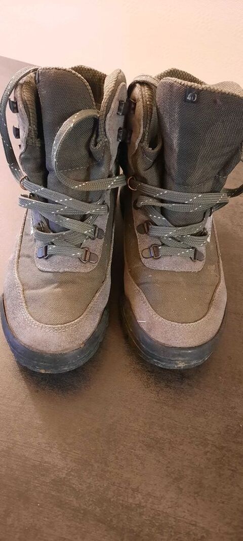Chaussures montantes randonne 15 Favires (77)