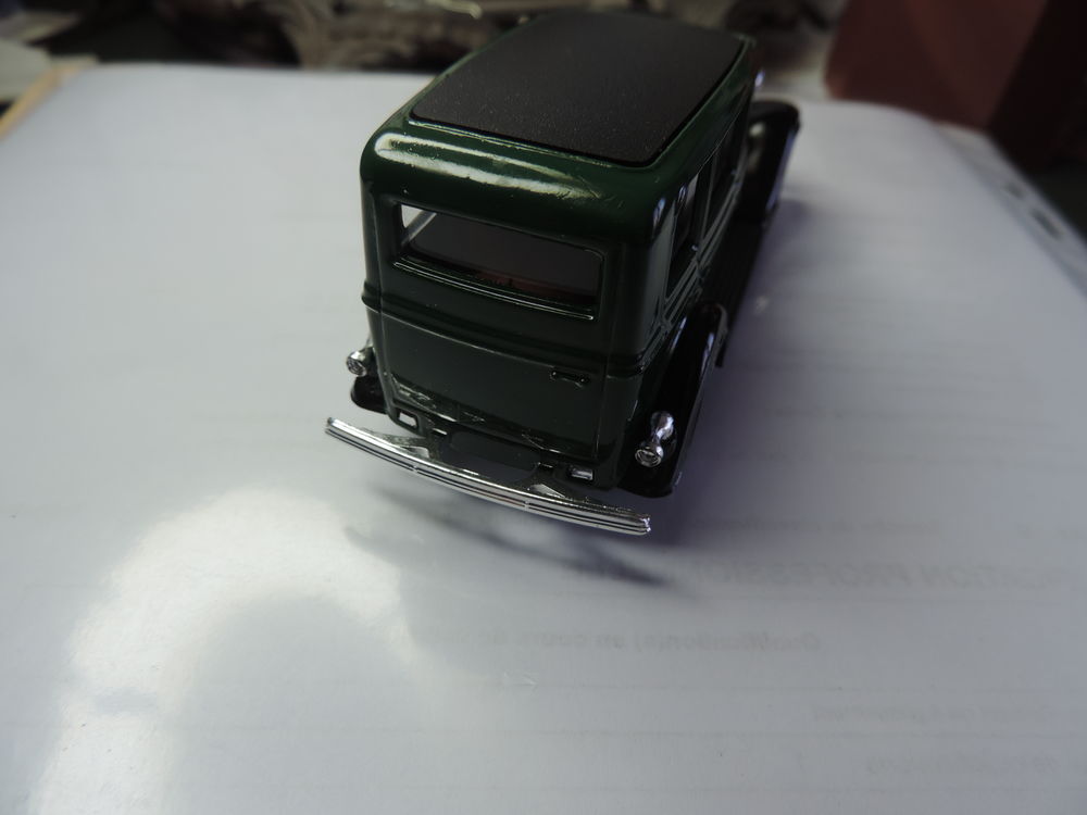 SOLIDO - FORD V 8 - 1936 - Echelle : 1/43 &egrave;m 
