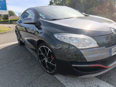 M&eacute;gane III Coup&eacute; 2.0 16V 250 RS Luxe 2010 occasion 74000 Annecy
