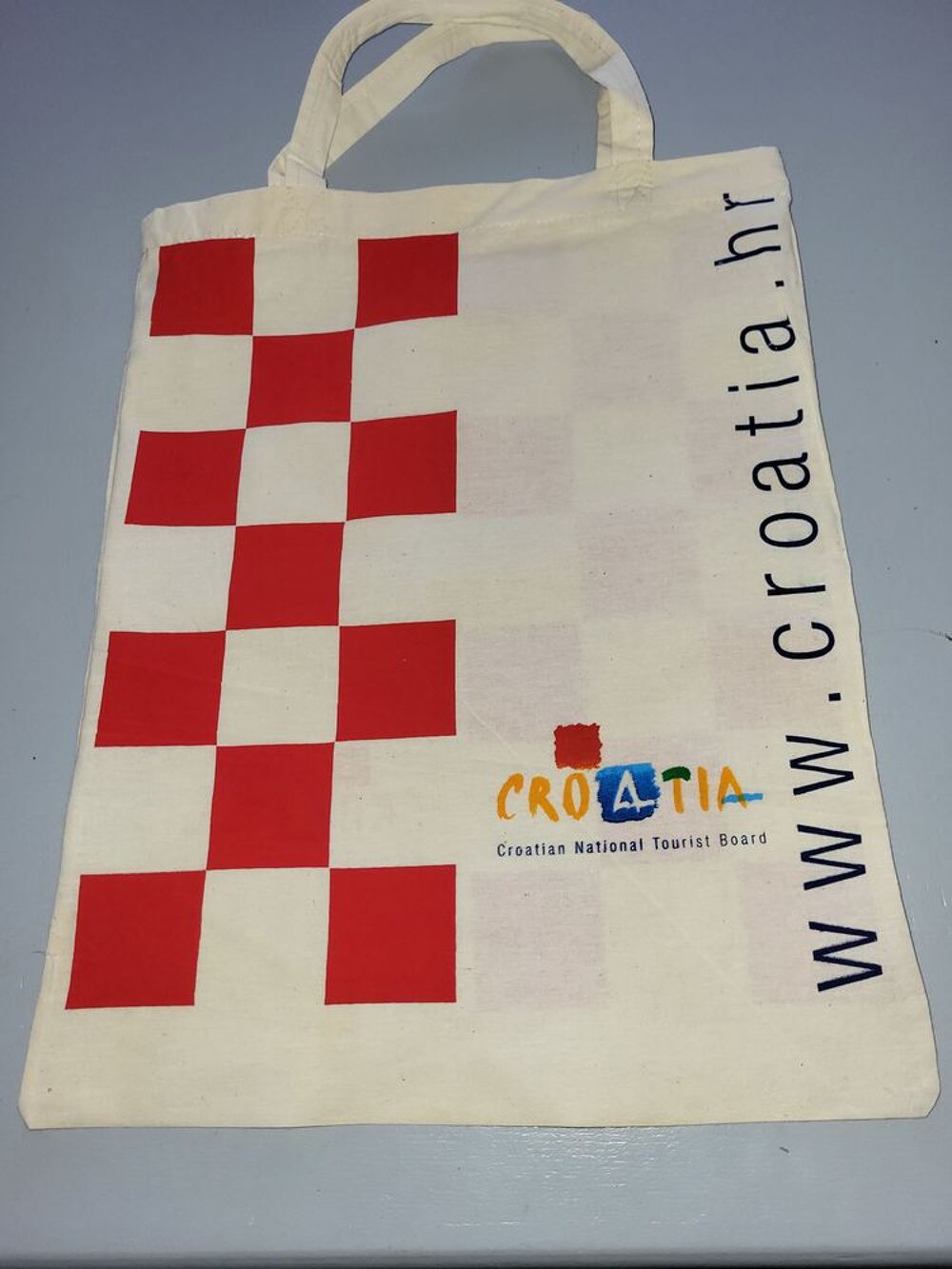  4 sacs de voyage + 1 sac &agrave; dos + 1 pochette 