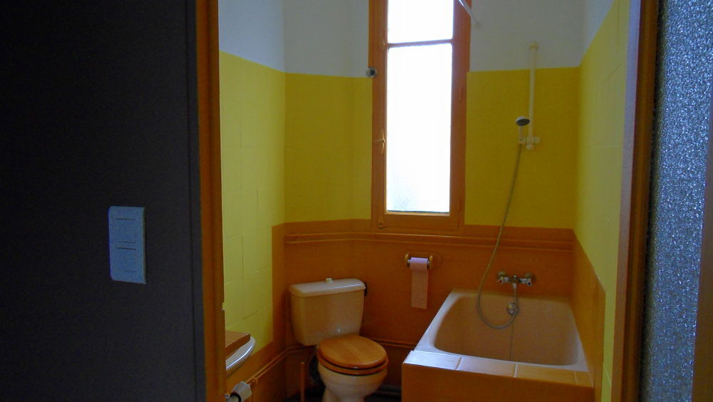 Location Appartement Confortable P3 rénové + garage fermé au calme d'une impasse Avignon