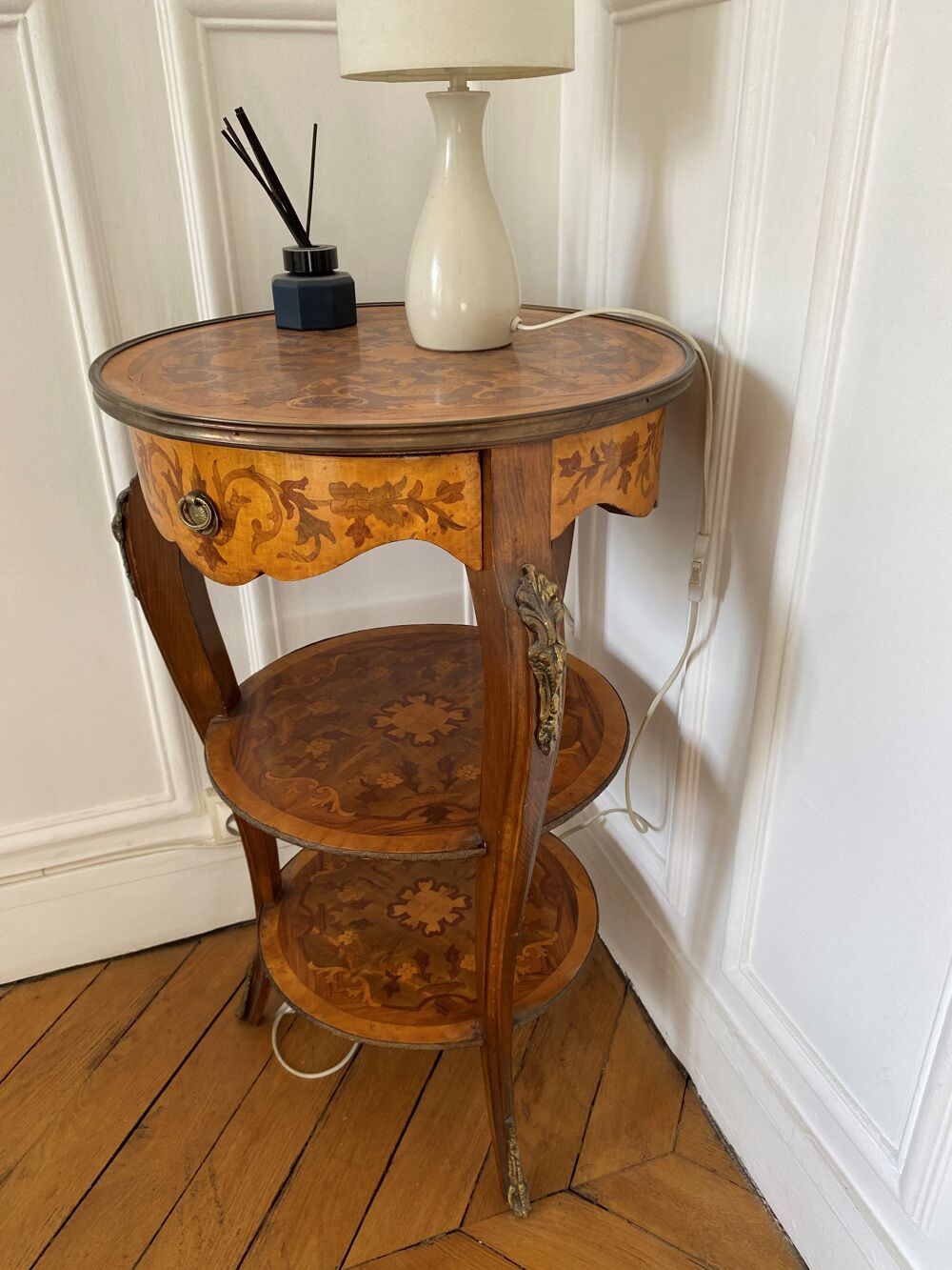 Gu&eacute;ridon de style louis xv Meubles