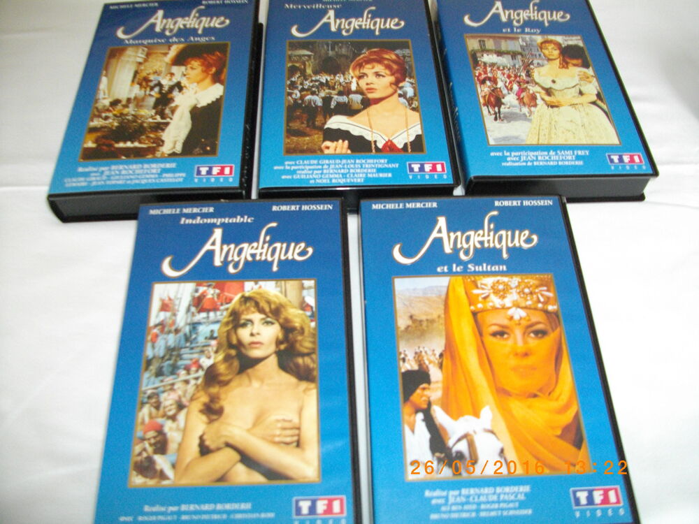 Cinq cassettes vid&eacute;o vhs de : "ANGELIQUE" DVD et blu-ray