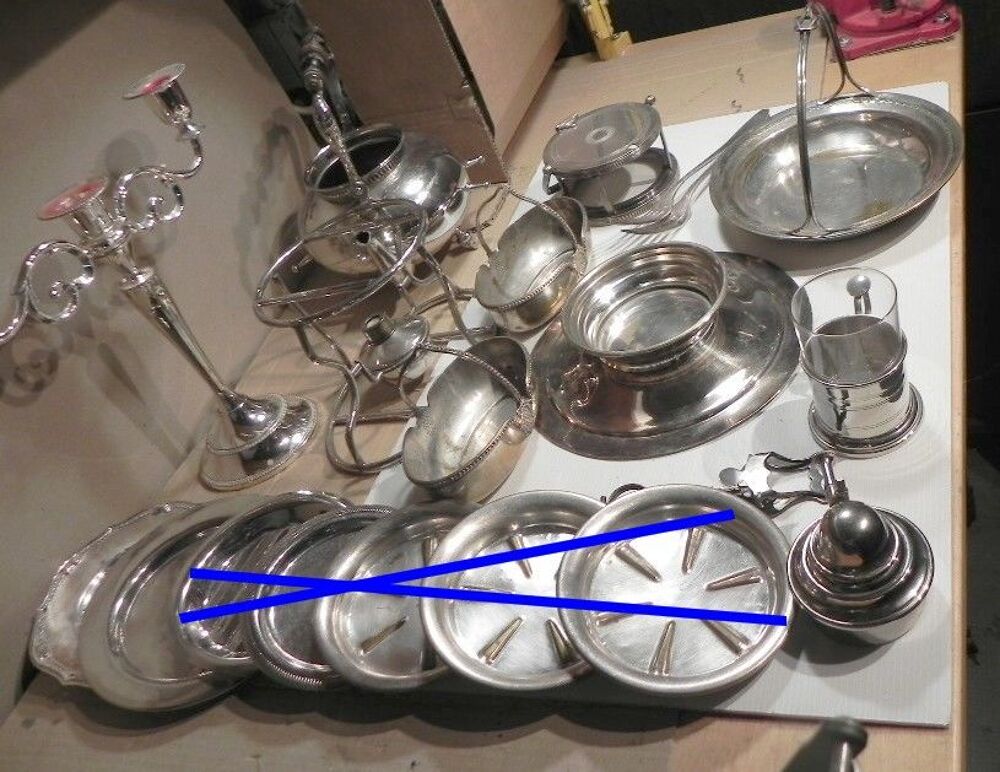 Lot d'argenterie et inox Cuisine