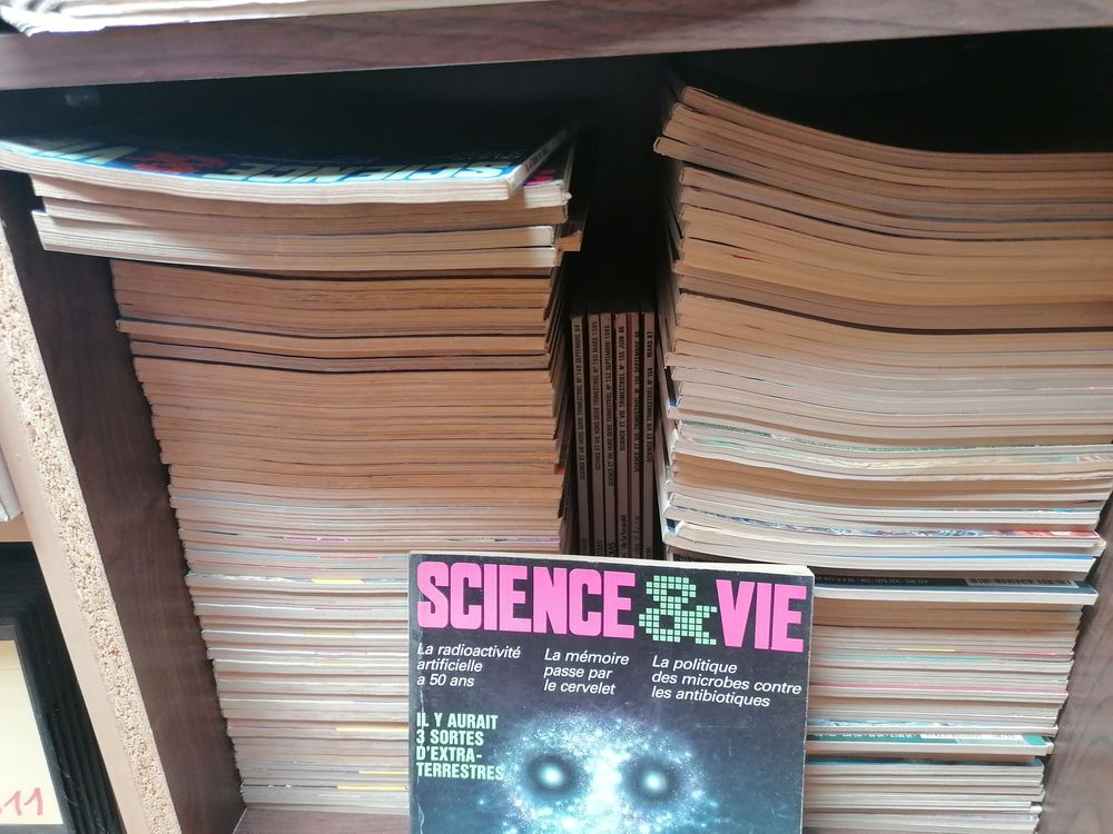 Revues Science et Vie Livres et BD