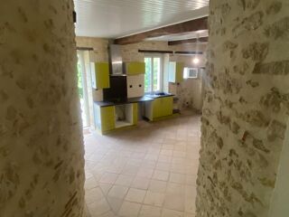  Appartement à louer 3 pièces 107 m²