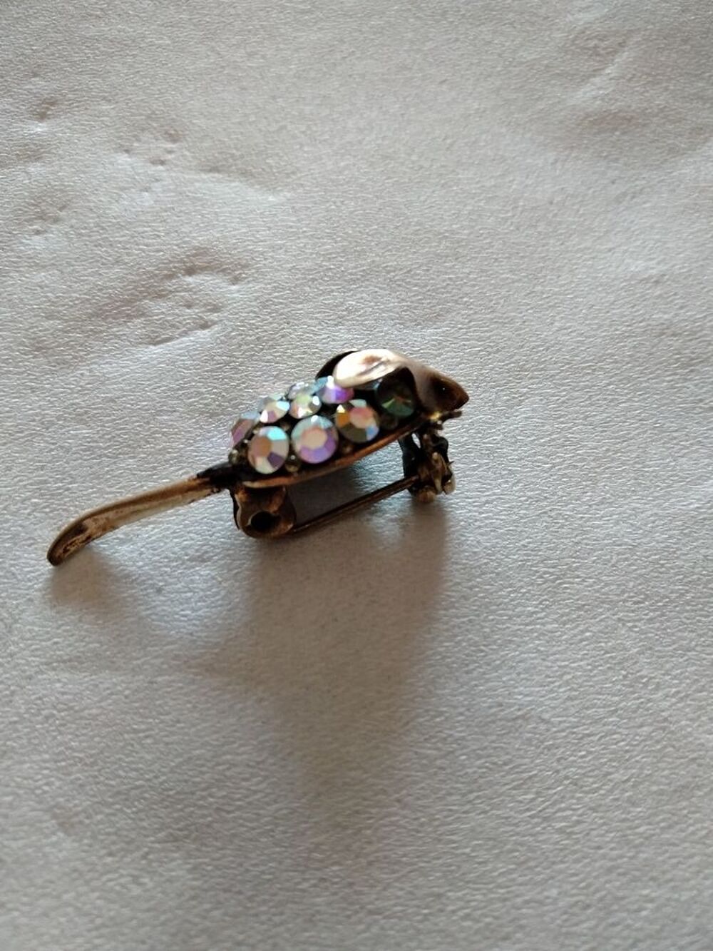 Broche fantaisie Bijoux et montres