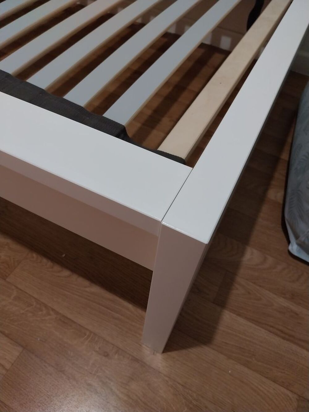 Sommier avec t&ecirc;te de lit blanc 1pers 90&times;200 Meubles