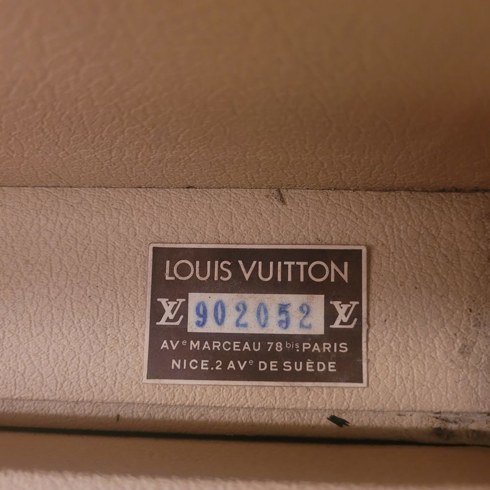 VALISES LOUIS VUITTON ALZER / BISTEN Maroquinerie