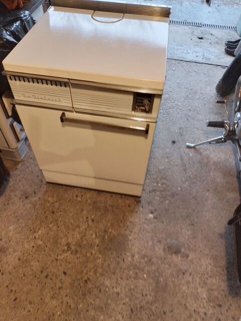 Cuisini�re � bois de dietrich 60 60 370 Dannemarie (68)