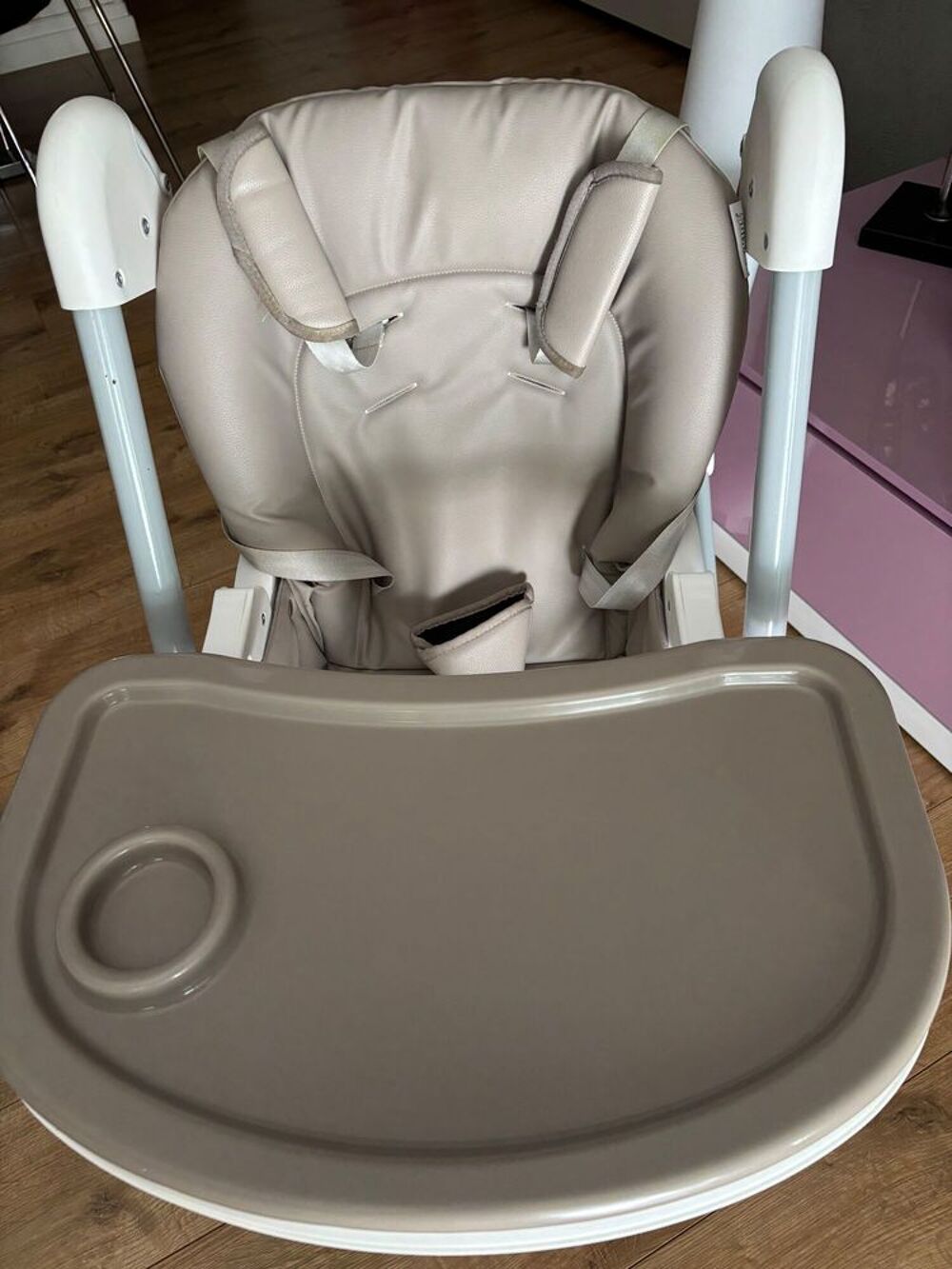 chaise haute b&eacute;b&eacute; Puériculture