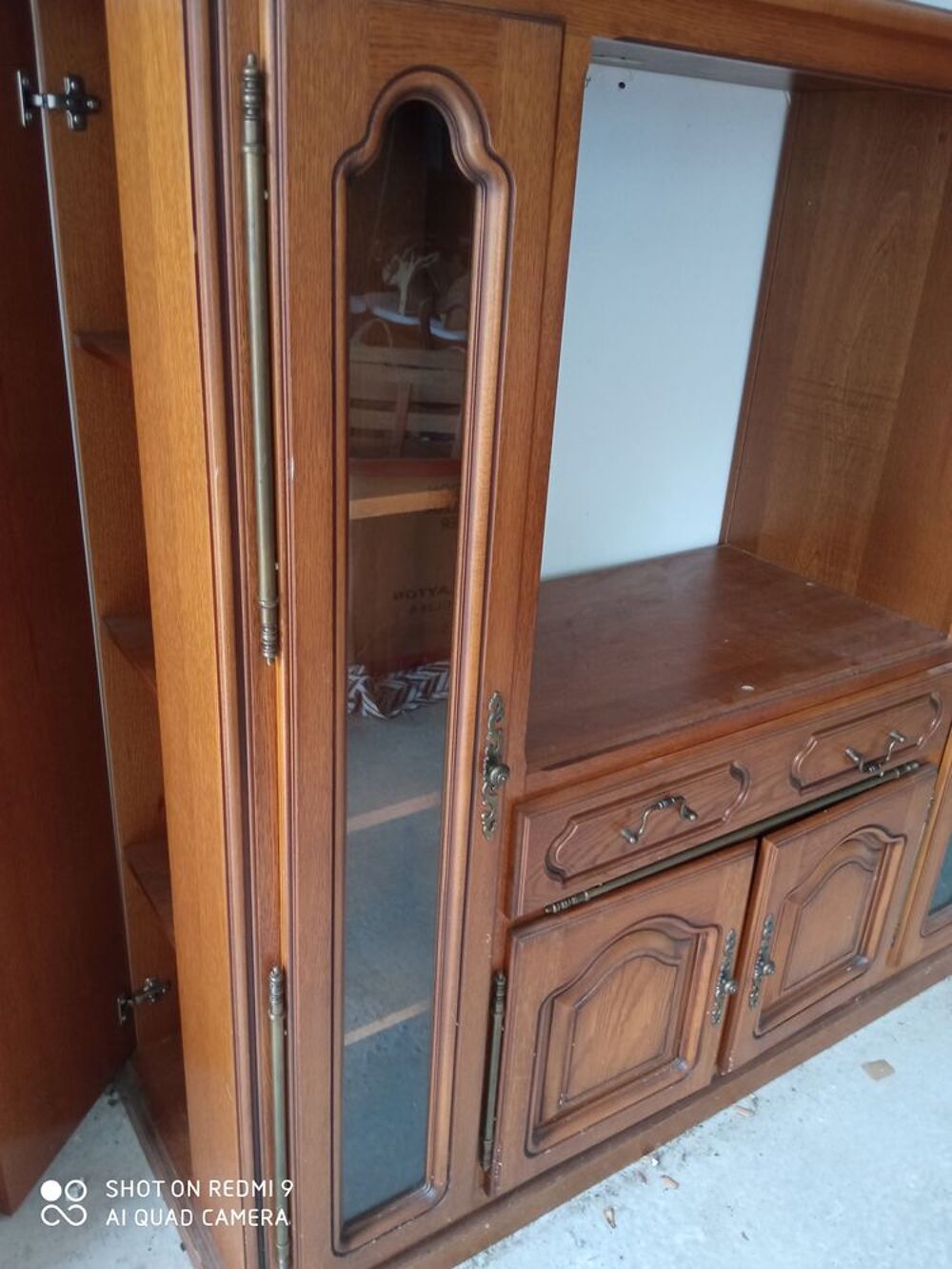 Meuble TV avec rangements sur les cot&eacute;s Meubles