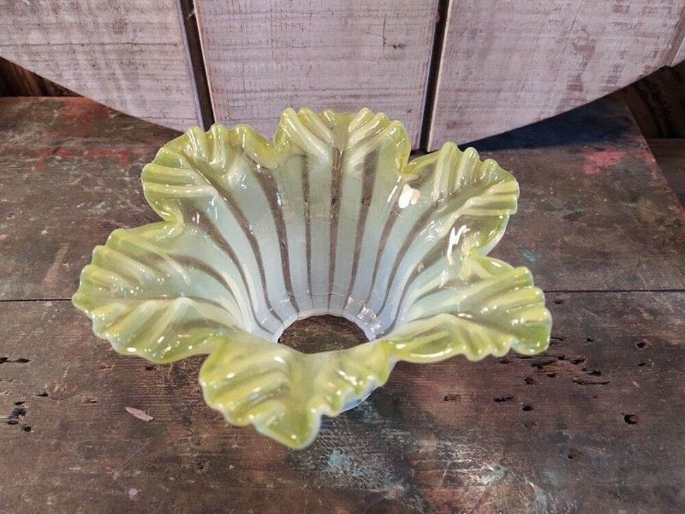 Ancienne Tulipe de Lampe Verre Souffl&eacute; Vert /Jaune Décoration