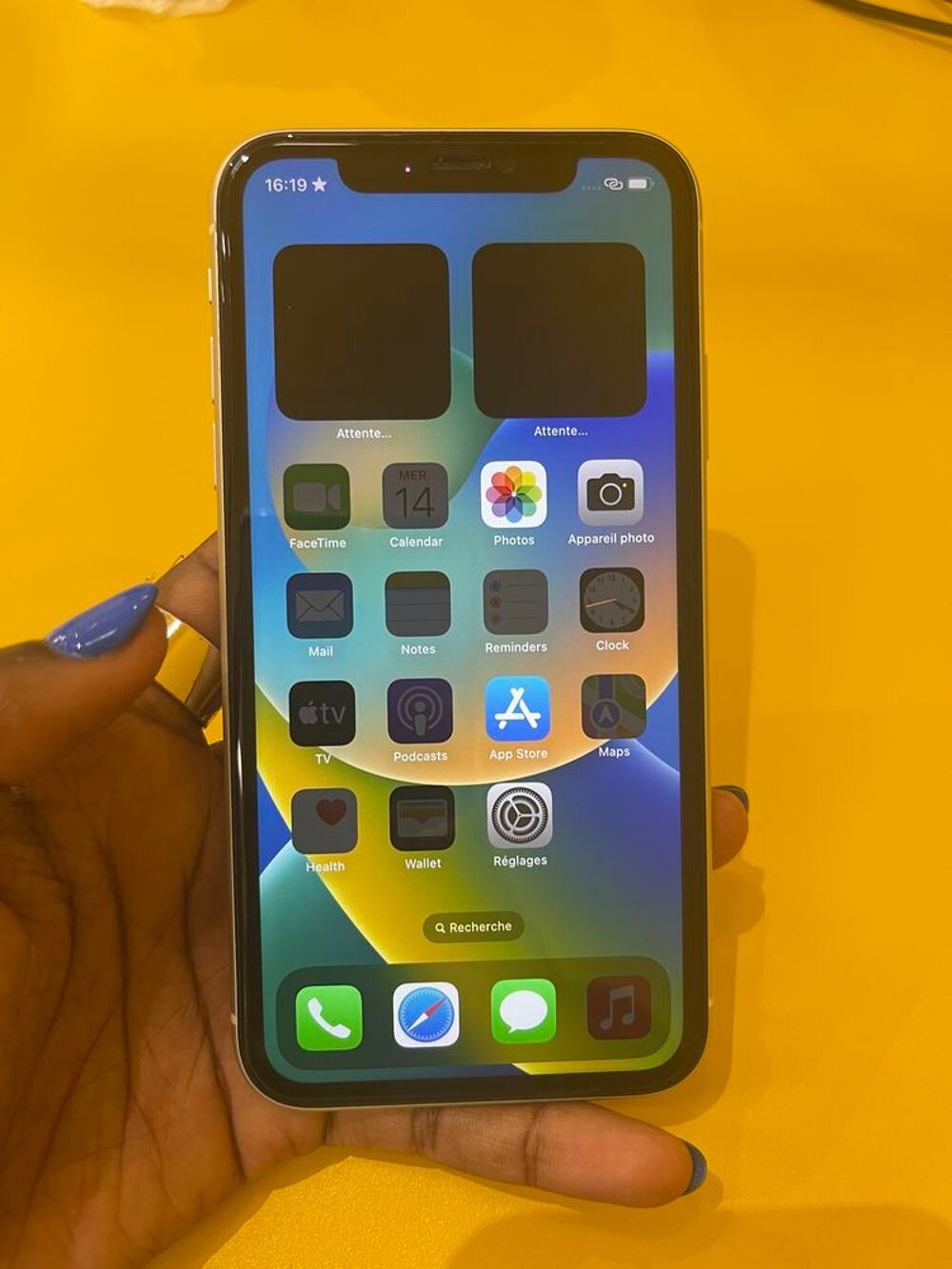 iPhone 11 128go neuf blanc Téléphones et tablettes