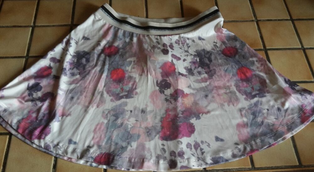 Jupe florale rose/beige pastel Vêtements