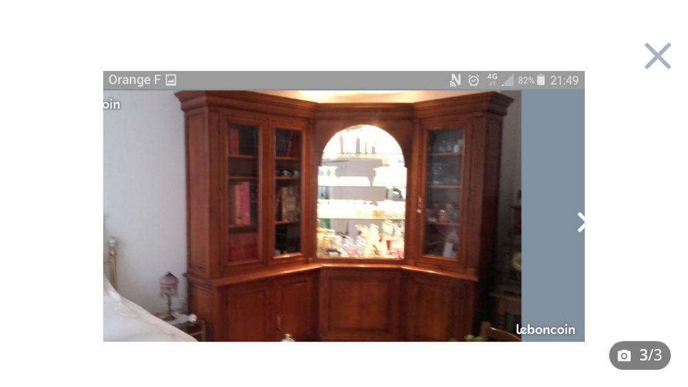 Living d'angle en merisier avec vitrine centrale Meubles