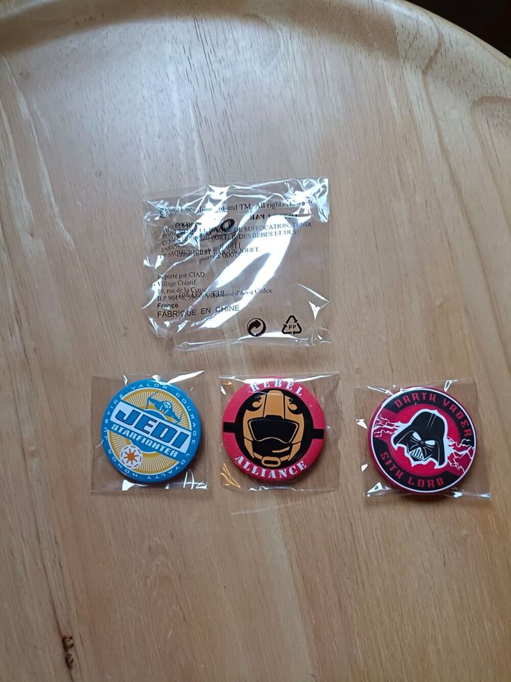 3 Badges Star Wars. Jeux / jouets