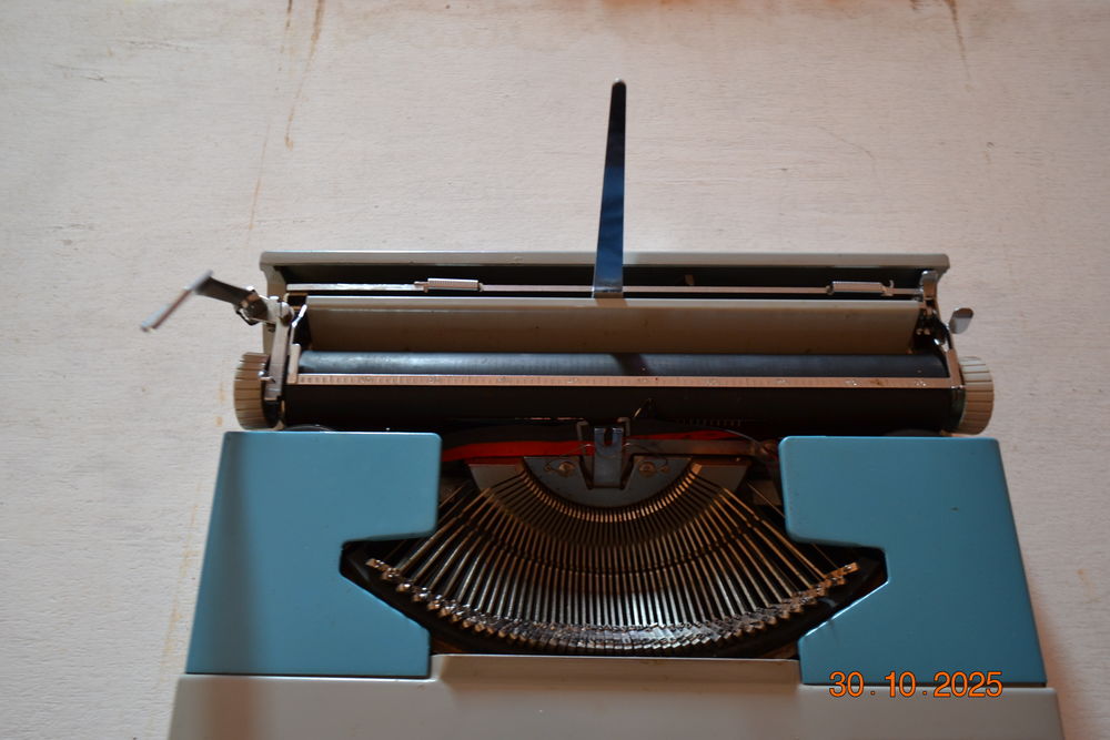 Machine &agrave; &eacute;crire de voyage 