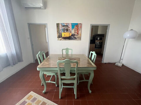   3 pièces meublé rénové de 77 m² proche commodités Appartement - 3 pièce(s) - 77 m²