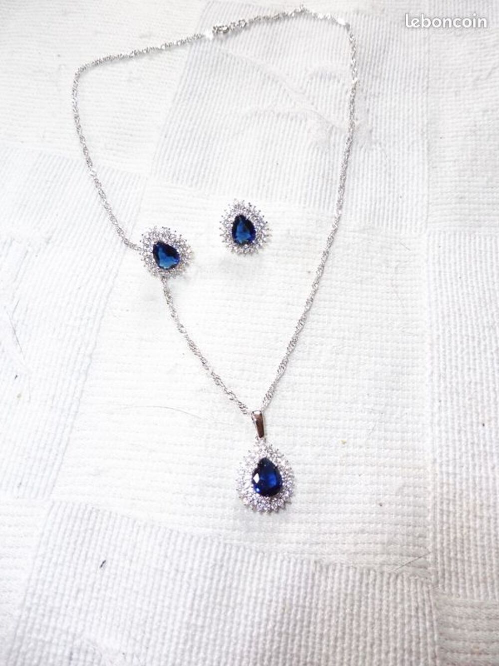 Parure de saphir neuve Bijoux et montres