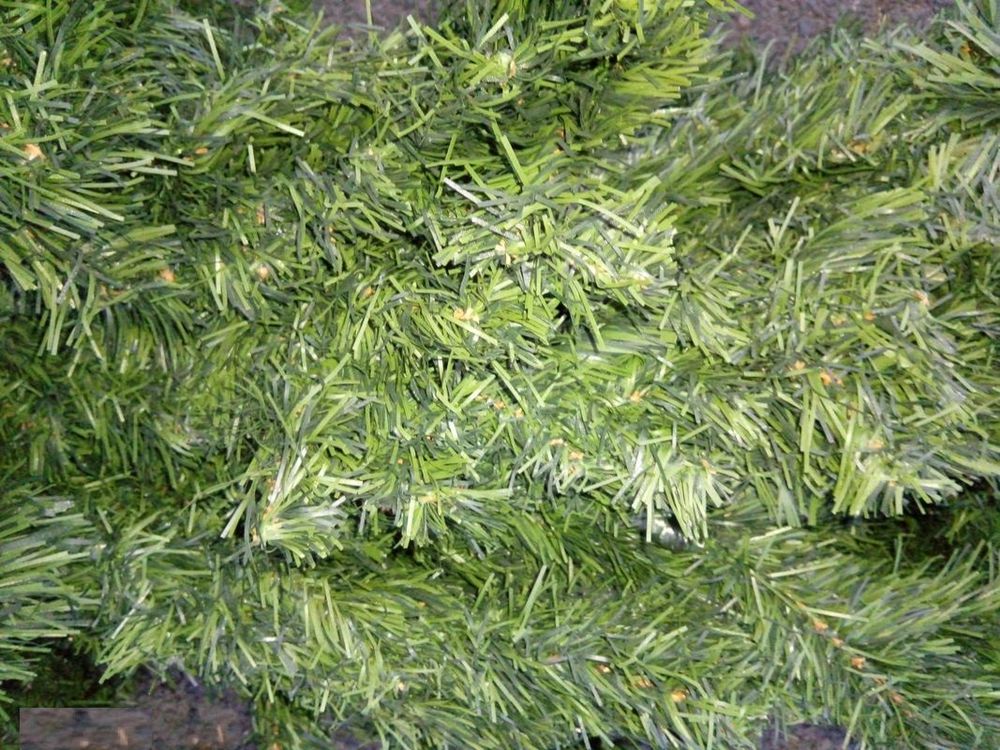 Sapin artificiel 2.10 m&egrave;tres Décoration