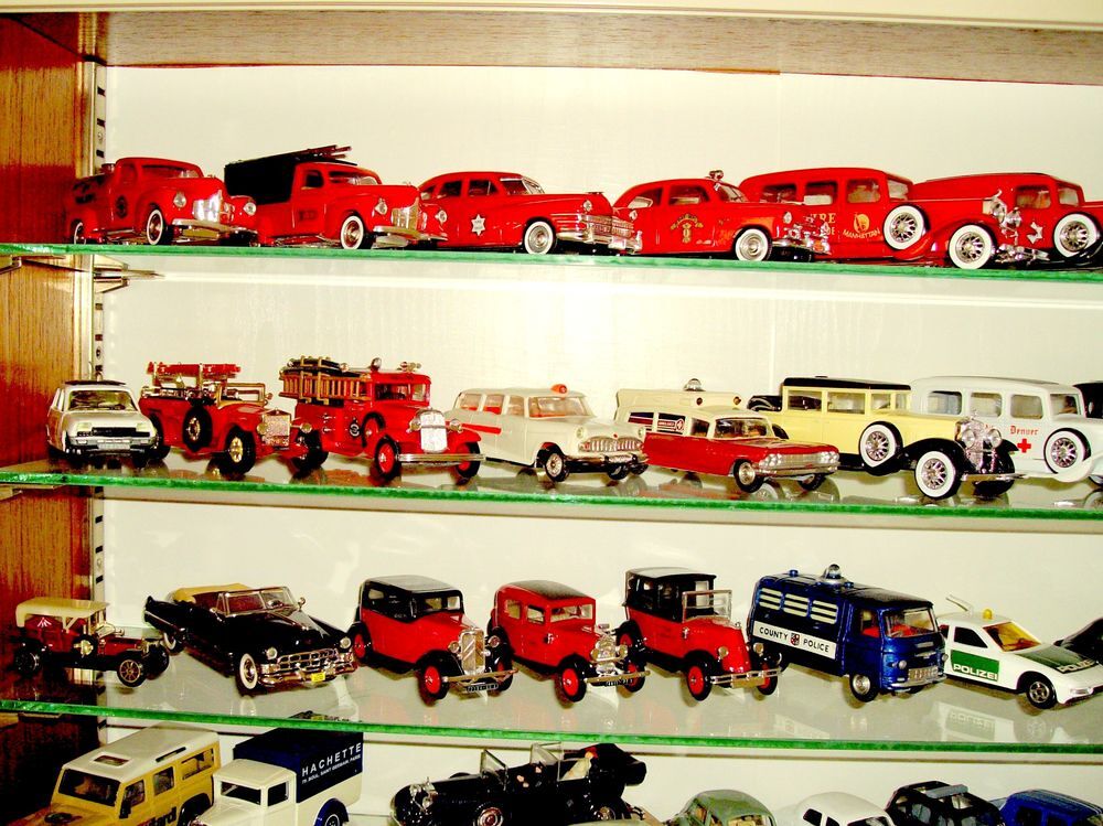 COLLECTION VEHICULES MINIATURES majorit&eacute; pompiers 