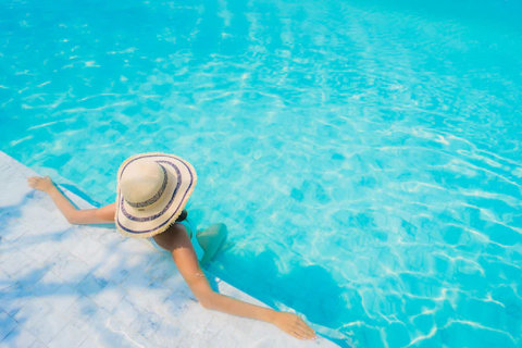 peinture piscine blanc pot 15 litre 130 Aubagne (13)