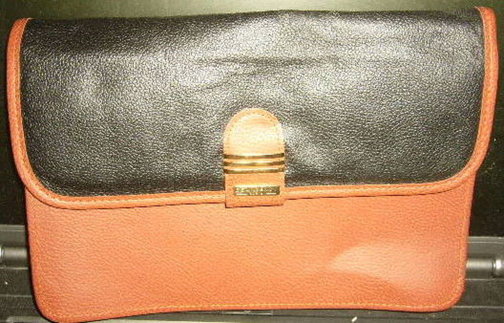 pochette bandouli&eacute;re femme neuve Maroquinerie