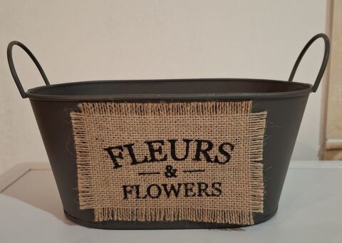 Petite baignoire d�corative cottage neuve en m�tal. couleur 7 Villiers (86)