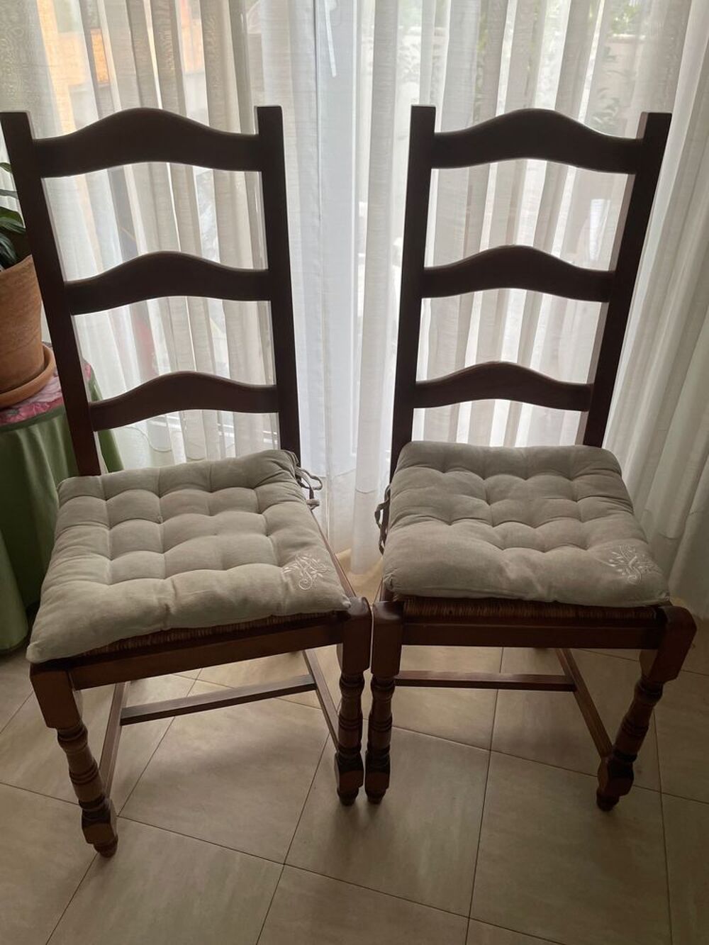chaises rustiques 1980 Meubles
