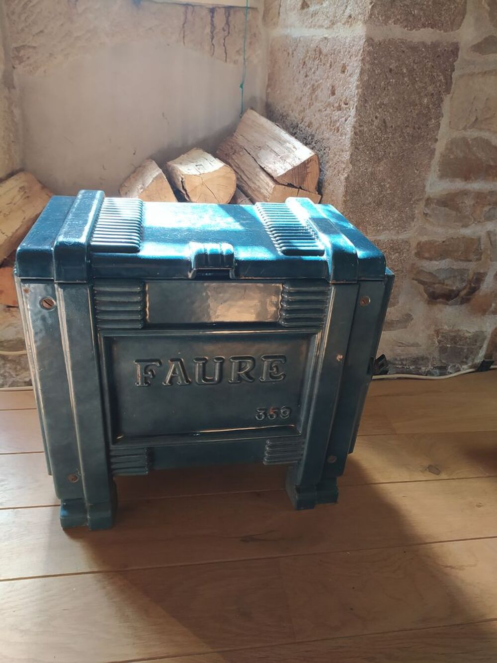 Po&ecirc;le bois ancien Décoration