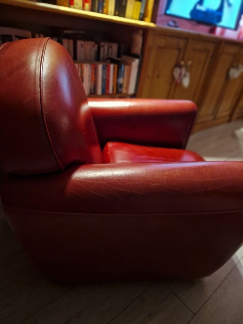 Magnifique fauteuil en cuir rouge Meubles