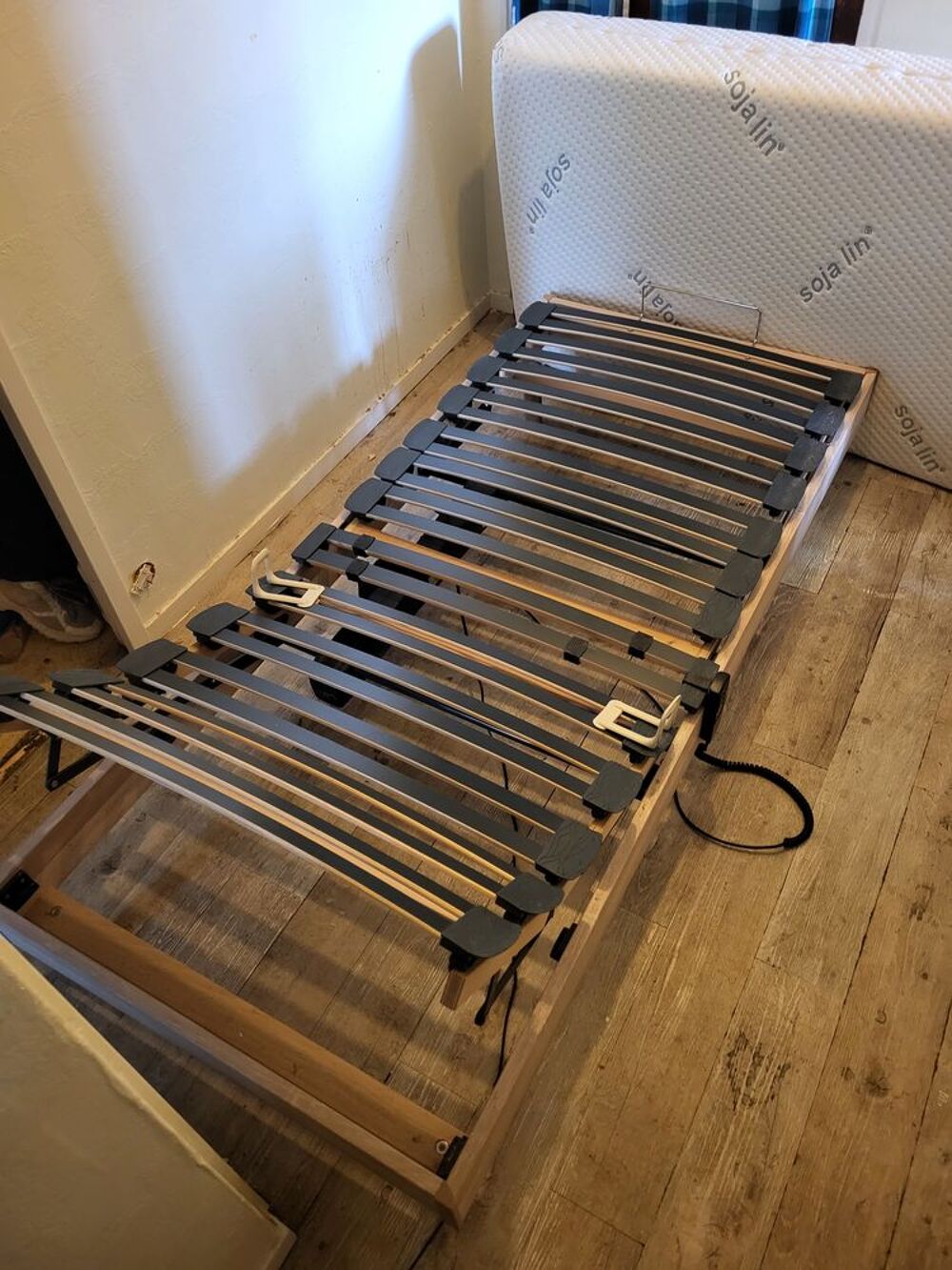 Sommier electrique + matelas Meubles