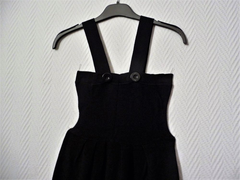 Tunique/ Top Noir Cintr&eacute; &agrave; Bretelles- Taille S- By Milla Vêtements