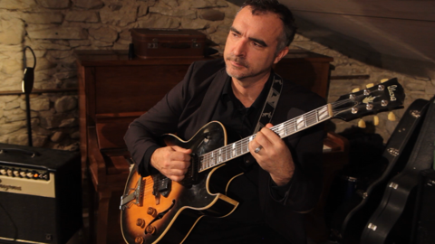 Cours guitare jazz, manouche, blues, pop,rock, d&eacute;butants... 0 26100 Romans-sur-is�re