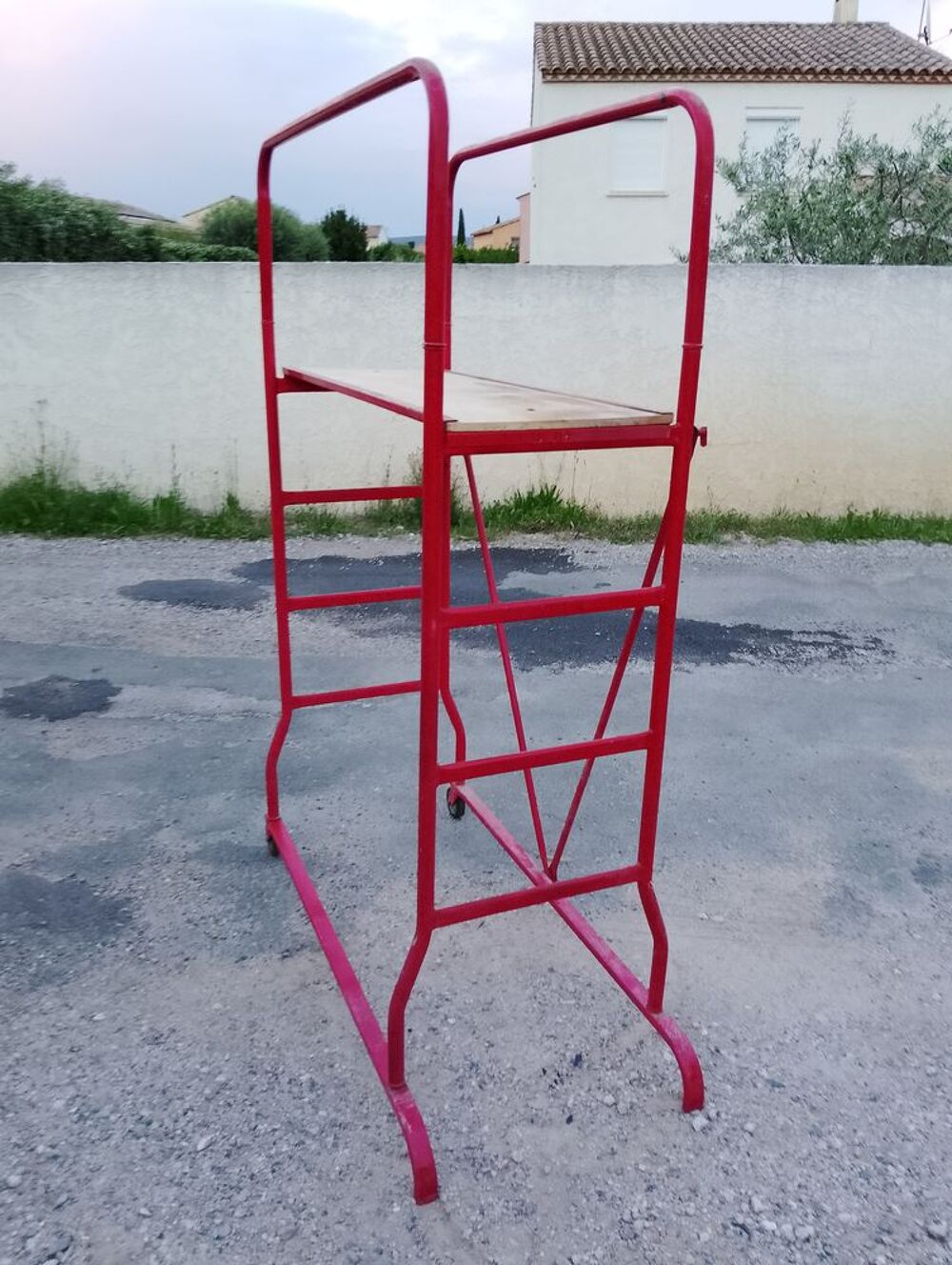 &eacute;chafaudage roulant plateau bois structure tubulaire acier Bricolage
