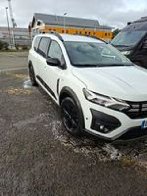 Jogger ECO-G 100 5 places Essential 2023 occasion 22100 Le Hingl&eacute;