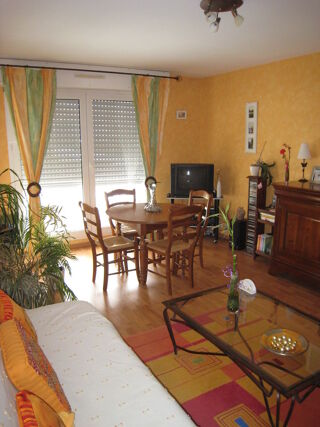 Appartement à louer 3 pièces 64 m²