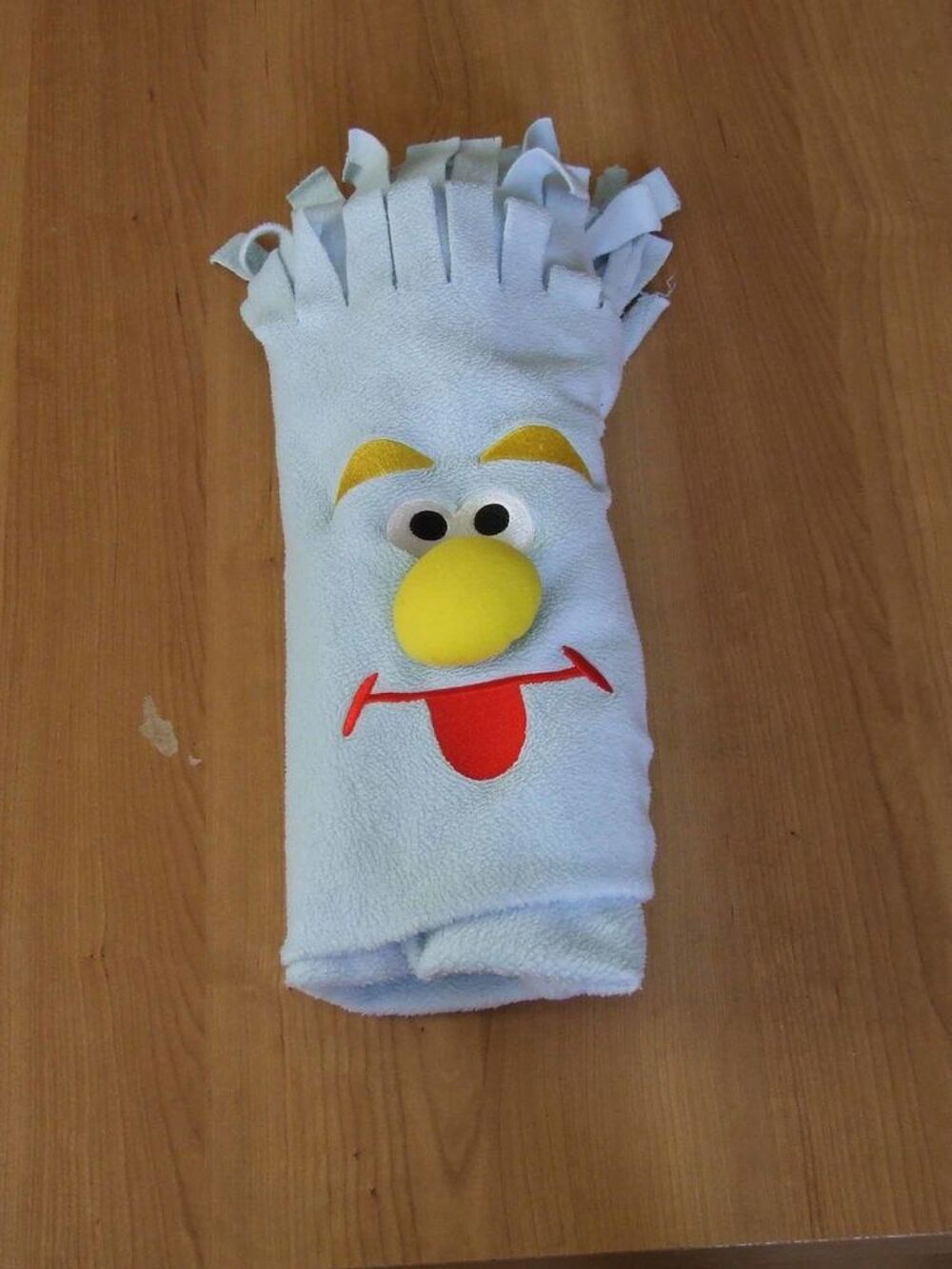 Couverture, Plaid polaire, Bleu ciel, 85.5&nbsp;&times;&nbsp;140&nbsp;cm, TBE Pu�riculture