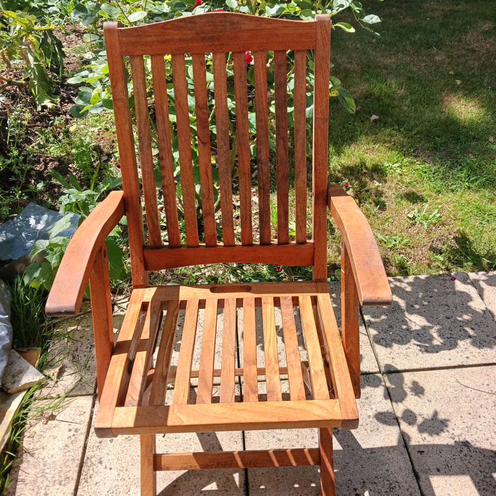 table teck + chaises de jardin Meubles