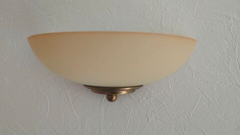 2 Plafonniers et deux appliques 40 Auray (56)