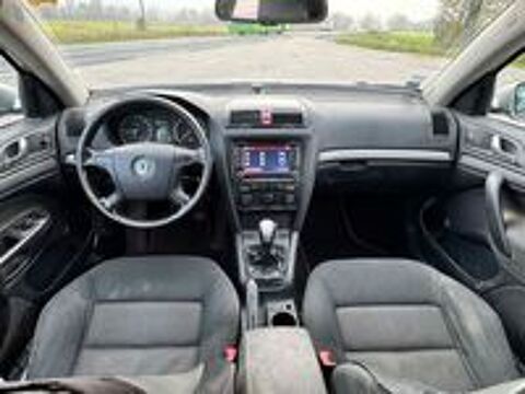 Octavia Combi 2.0 TDI 140 4x4 FAP Ambiente 2008 occasion 74100 Annemasse